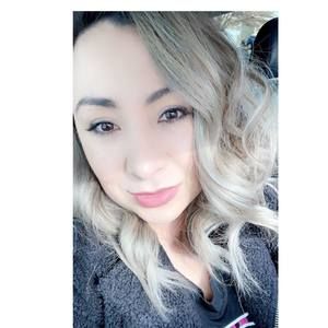 Meet your Posher, Senia